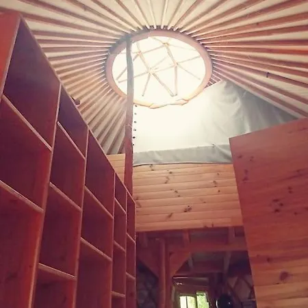 Charmante Yourte Contemporaine