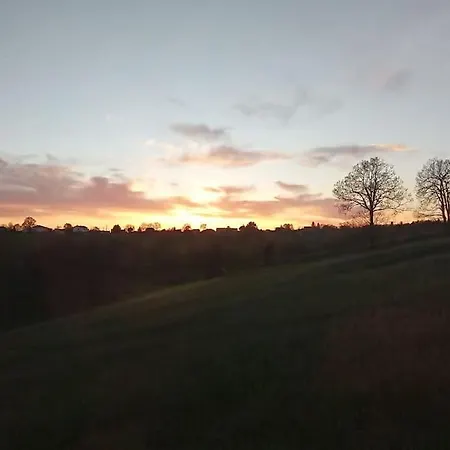 Charmante Yourte Contemporaine * Carmaux