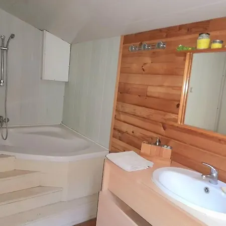 Charmante Yourte Contemporaine Vakantiehuis *